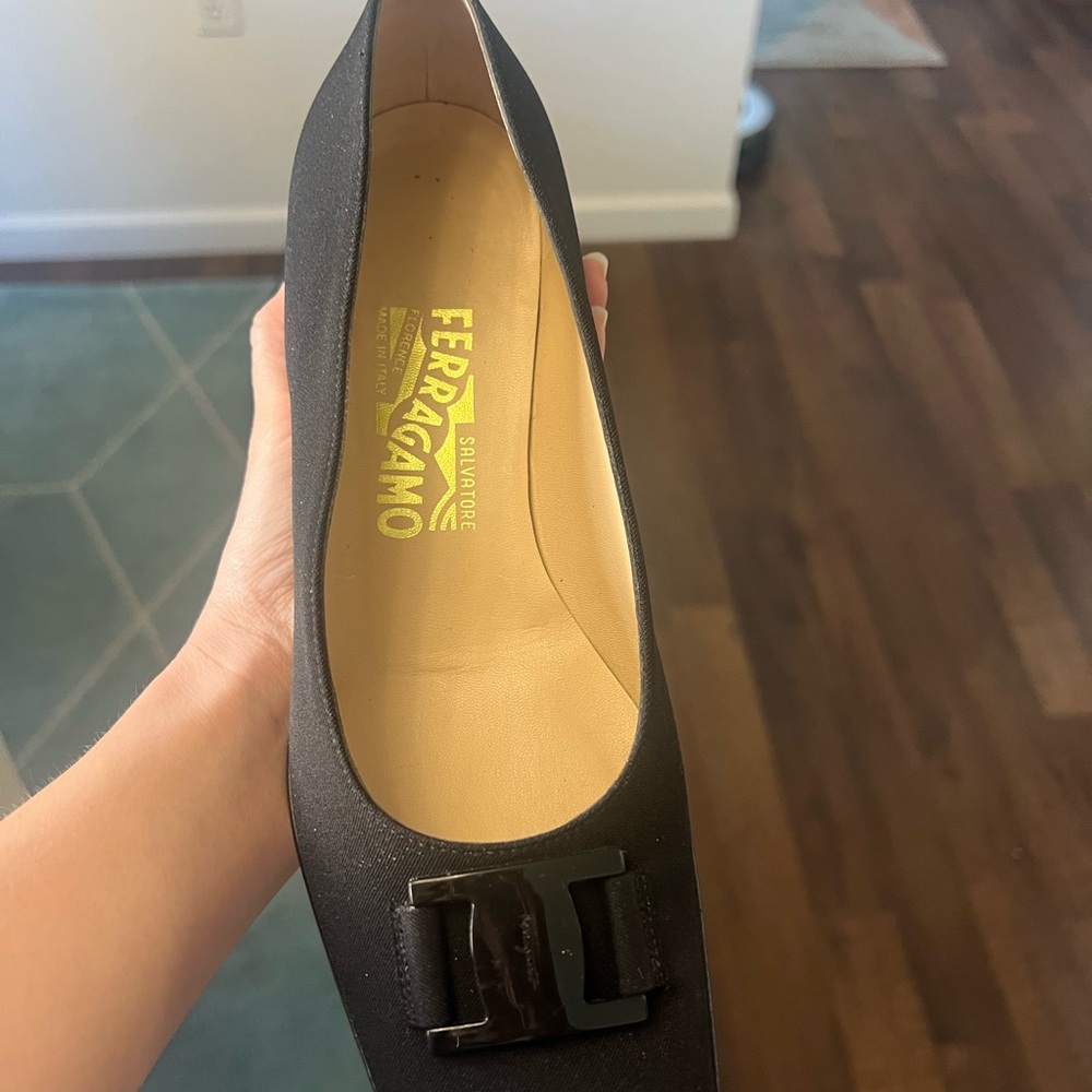 Black Ferragamo shows worn only a fee times size 9B - Picture 3 of 4